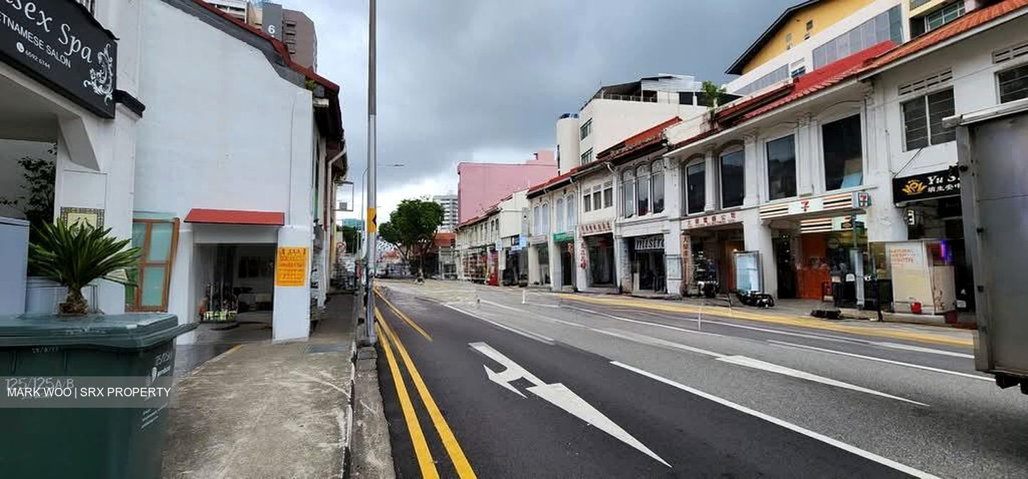 Jalan Besar (D8), Office #536470091